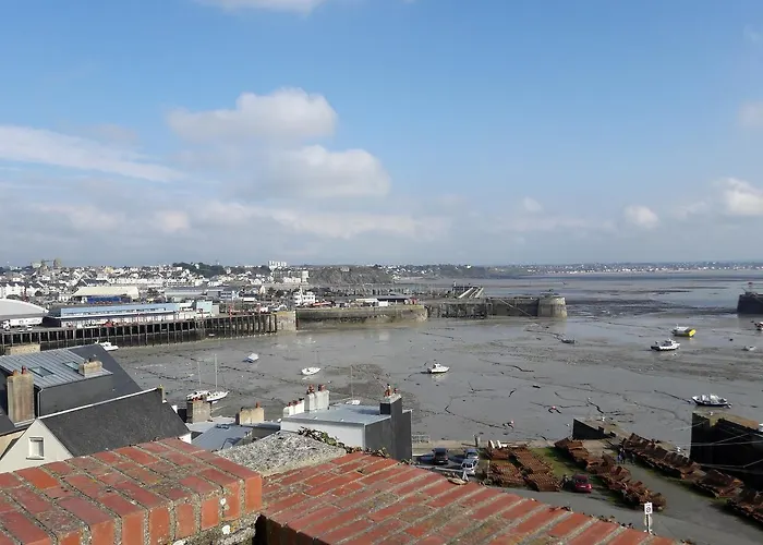 A La Ferme Entre Terre Et *